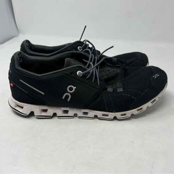 On Running Cloud 5 Black Athletic Running Shoes Size 9 - Picture 5 of 8